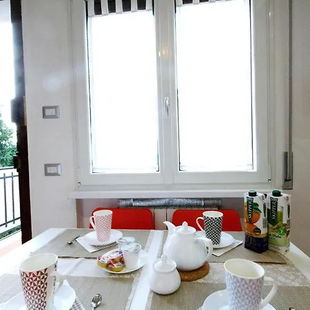 Lejlighed Como Holiday Home Como